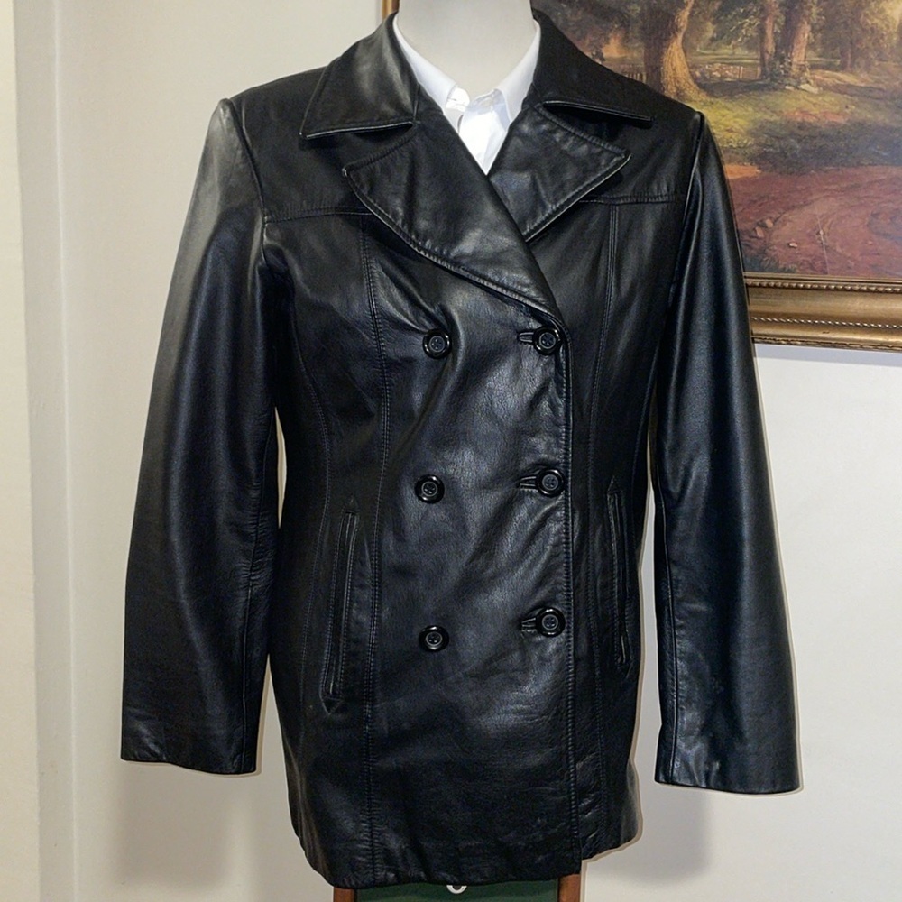 Jacqueline Ferrar Black Genuine Leather Coat Jacket Button Closure Size Small.‎